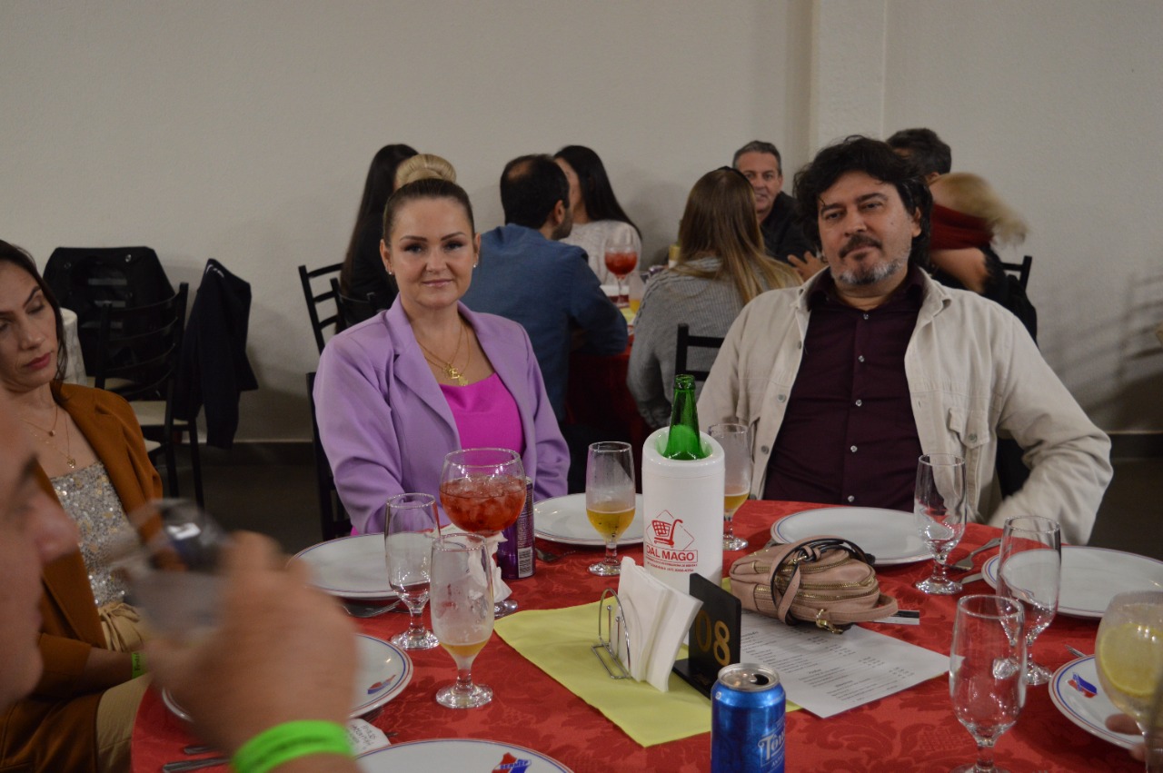 SÓCIOS, CLUBE SERMEP, PRESIDENTE E VICE, CLUBE SERMEP, Estacionamento, Espaço Kids, Piscina Infantil, Piscina Adulto, Capo SUPLEMENTAR, Quiosques, Hidro, Lareira, Pebolim, Salão para Eventos, Salão RUBI, Salão Esmeralda, Salão Diamante, Cancha de Bocha, Quadra de Beach Tennis, Tênis, Aulas, Zumba, Salão Grande, Parque, Clube, Recreativo, Cultural, Grama Natural, Publicidade em Campo, Clube  SERMEP, SERMEP, Morretes, Itapema, Meia PRAIA, Litoral, Associados, Sócio, Alegria, Felicidade, Férias, Imóveis, Apto, Locação, Aluguel, Quadro Social, dependente, patrimônio, patrimonial, contribuinte, diretoria, presidente, conselho deliberativo, Nilza Simas, prefeita de itapema, futebol, campeonato de futebol, dal mago, DALMAGO, GORDO, 