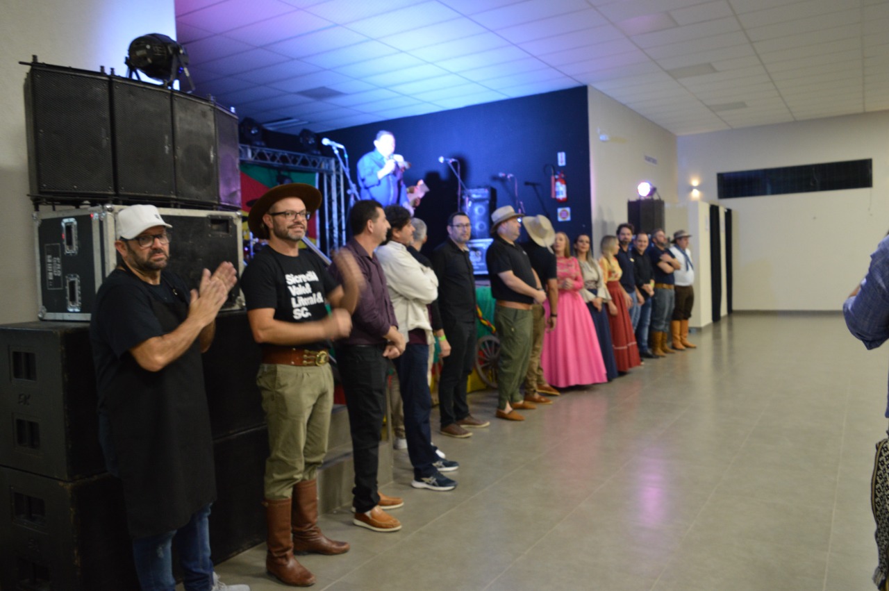 SÓCIOS, CLUBE SERMEP, PRESIDENTE E VICE, CLUBE SERMEP, Estacionamento, Espaço Kids, Piscina Infantil, Piscina Adulto, Capo SUPLEMENTAR, Quiosques, Hidro, Lareira, Pebolim, Salão para Eventos, Salão RUBI, Salão Esmeralda, Salão Diamante, Cancha de Bocha, Quadra de Beach Tennis, Tênis, Aulas, Zumba, Salão Grande, Parque, Clube, Recreativo, Cultural, Grama Natural, Publicidade em Campo, Clube  SERMEP, SERMEP, Morretes, Itapema, Meia PRAIA, Litoral, Associados, Sócio, Alegria, Felicidade, Férias, Imóveis, Apto, Locação, Aluguel, Quadro Social, dependente, patrimônio, patrimonial, contribuinte, diretoria, presidente, conselho deliberativo, Nilza Simas, prefeita de itapema, futebol, campeonato de futebol, dal mago, DALMAGO, GORDO, 