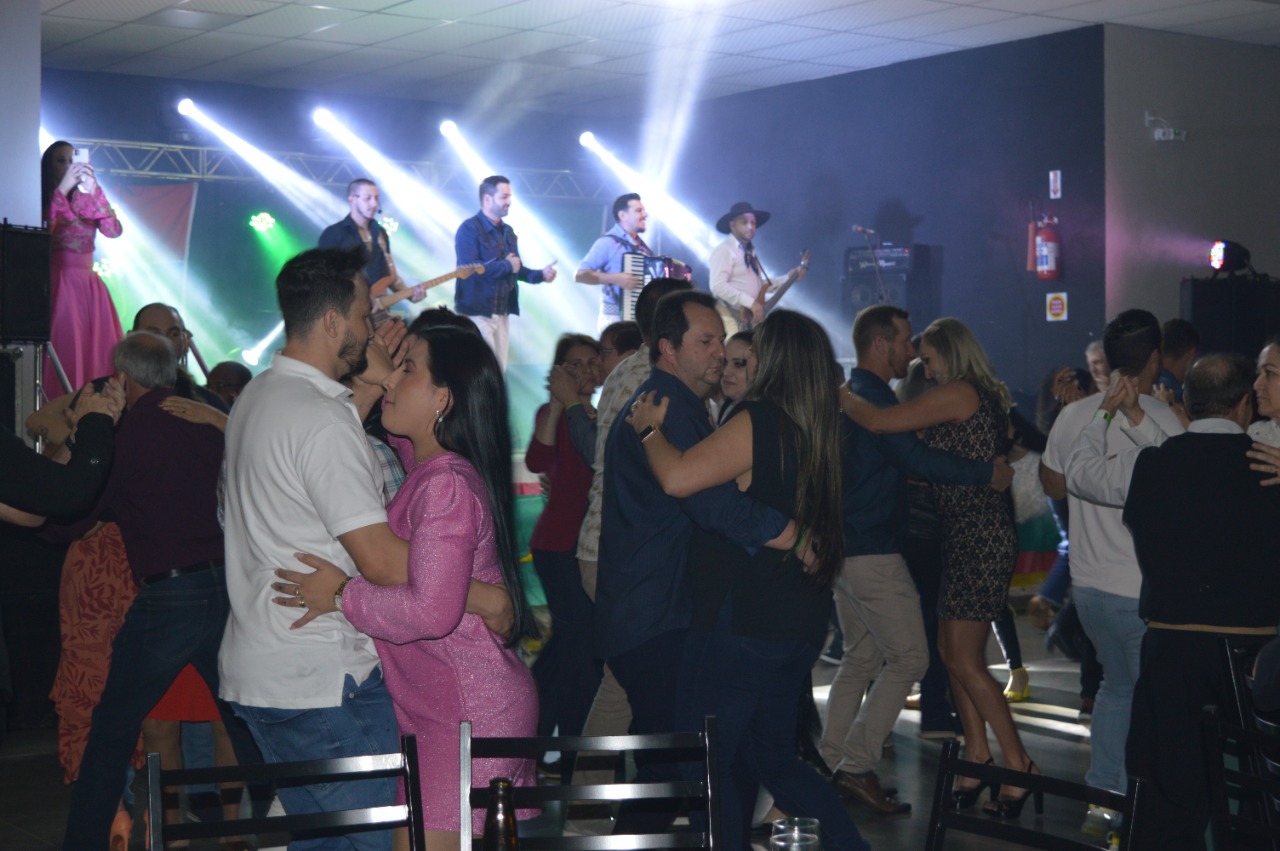 SÓCIOS, CLUBE SERMEP, PRESIDENTE E VICE, CLUBE SERMEP, Estacionamento, Espaço Kids, Piscina Infantil, Piscina Adulto, Capo SUPLEMENTAR, Quiosques, Hidro, Lareira, Pebolim, Salão para Eventos, Salão RUBI, Salão Esmeralda, Salão Diamante, Cancha de Bocha, Quadra de Beach Tennis, Tênis, Aulas, Zumba, Salão Grande, Parque, Clube, Recreativo, Cultural, Grama Natural, Publicidade em Campo, Clube  SERMEP, SERMEP, Morretes, Itapema, Meia PRAIA, Litoral, Associados, Sócio, Alegria, Felicidade, Férias, Imóveis, Apto, Locação, Aluguel, Quadro Social, dependente, patrimônio, patrimonial, contribuinte, diretoria, presidente, conselho deliberativo, Nilza Simas, prefeita de itapema, futebol, campeonato de futebol, dal mago, DALMAGO, GORDO, 