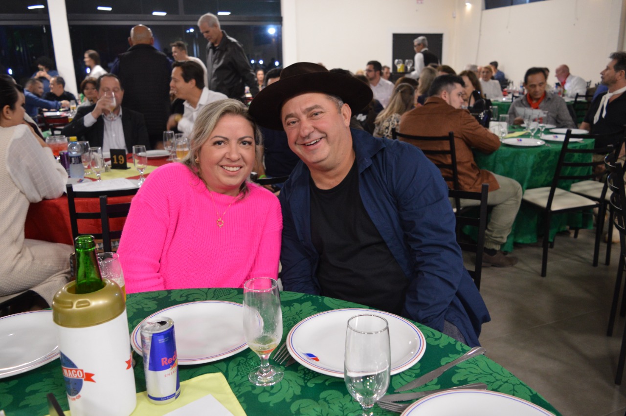 SÓCIOS, CLUBE SERMEP, PRESIDENTE E VICE, CLUBE SERMEP, Estacionamento, Espaço Kids, Piscina Infantil, Piscina Adulto, Capo SUPLEMENTAR, Quiosques, Hidro, Lareira, Pebolim, Salão para Eventos, Salão RUBI, Salão Esmeralda, Salão Diamante, Cancha de Bocha, Quadra de Beach Tennis, Tênis, Aulas, Zumba, Salão Grande, Parque, Clube, Recreativo, Cultural, Grama Natural, Publicidade em Campo, Clube  SERMEP, SERMEP, Morretes, Itapema, Meia PRAIA, Litoral, Associados, Sócio, Alegria, Felicidade, Férias, Imóveis, Apto, Locação, Aluguel, Quadro Social, dependente, patrimônio, patrimonial, contribuinte, diretoria, presidente, conselho deliberativo, Nilza Simas, prefeita de itapema, futebol, campeonato de futebol, dal mago, DALMAGO, GORDO, 