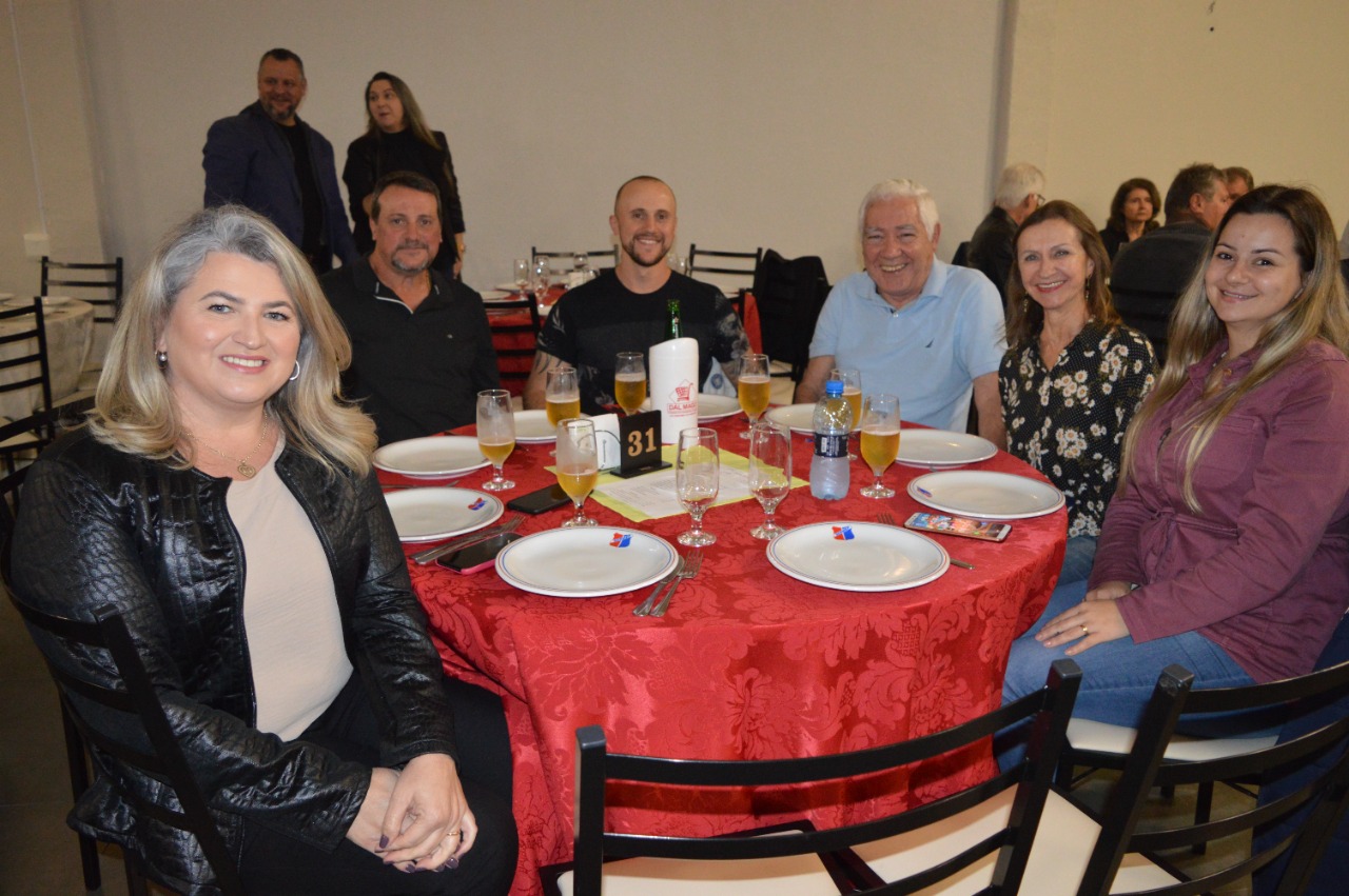 SÓCIOS, CLUBE SERMEP, PRESIDENTE E VICE, CLUBE SERMEP, Estacionamento, Espaço Kids, Piscina Infantil, Piscina Adulto, Capo SUPLEMENTAR, Quiosques, Hidro, Lareira, Pebolim, Salão para Eventos, Salão RUBI, Salão Esmeralda, Salão Diamante, Cancha de Bocha, Quadra de Beach Tennis, Tênis, Aulas, Zumba, Salão Grande, Parque, Clube, Recreativo, Cultural, Grama Natural, Publicidade em Campo, Clube  SERMEP, SERMEP, Morretes, Itapema, Meia PRAIA, Litoral, Associados, Sócio, Alegria, Felicidade, Férias, Imóveis, Apto, Locação, Aluguel, Quadro Social, dependente, patrimônio, patrimonial, contribuinte, diretoria, presidente, conselho deliberativo, Nilza Simas, prefeita de itapema, futebol, campeonato de futebol, dal mago, DALMAGO, GORDO, 