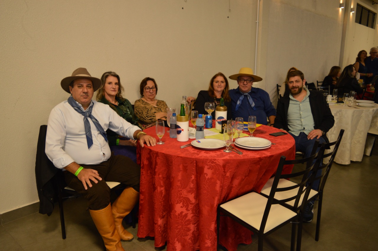 SÓCIOS, CLUBE SERMEP, PRESIDENTE E VICE, CLUBE SERMEP, Estacionamento, Espaço Kids, Piscina Infantil, Piscina Adulto, Capo SUPLEMENTAR, Quiosques, Hidro, Lareira, Pebolim, Salão para Eventos, Salão RUBI, Salão Esmeralda, Salão Diamante, Cancha de Bocha, Quadra de Beach Tennis, Tênis, Aulas, Zumba, Salão Grande, Parque, Clube, Recreativo, Cultural, Grama Natural, Publicidade em Campo, Clube  SERMEP, SERMEP, Morretes, Itapema, Meia PRAIA, Litoral, Associados, Sócio, Alegria, Felicidade, Férias, Imóveis, Apto, Locação, Aluguel, Quadro Social, dependente, patrimônio, patrimonial, contribuinte, diretoria, presidente, conselho deliberativo, Nilza Simas, prefeita de itapema, futebol, campeonato de futebol, dal mago, DALMAGO, GORDO, 